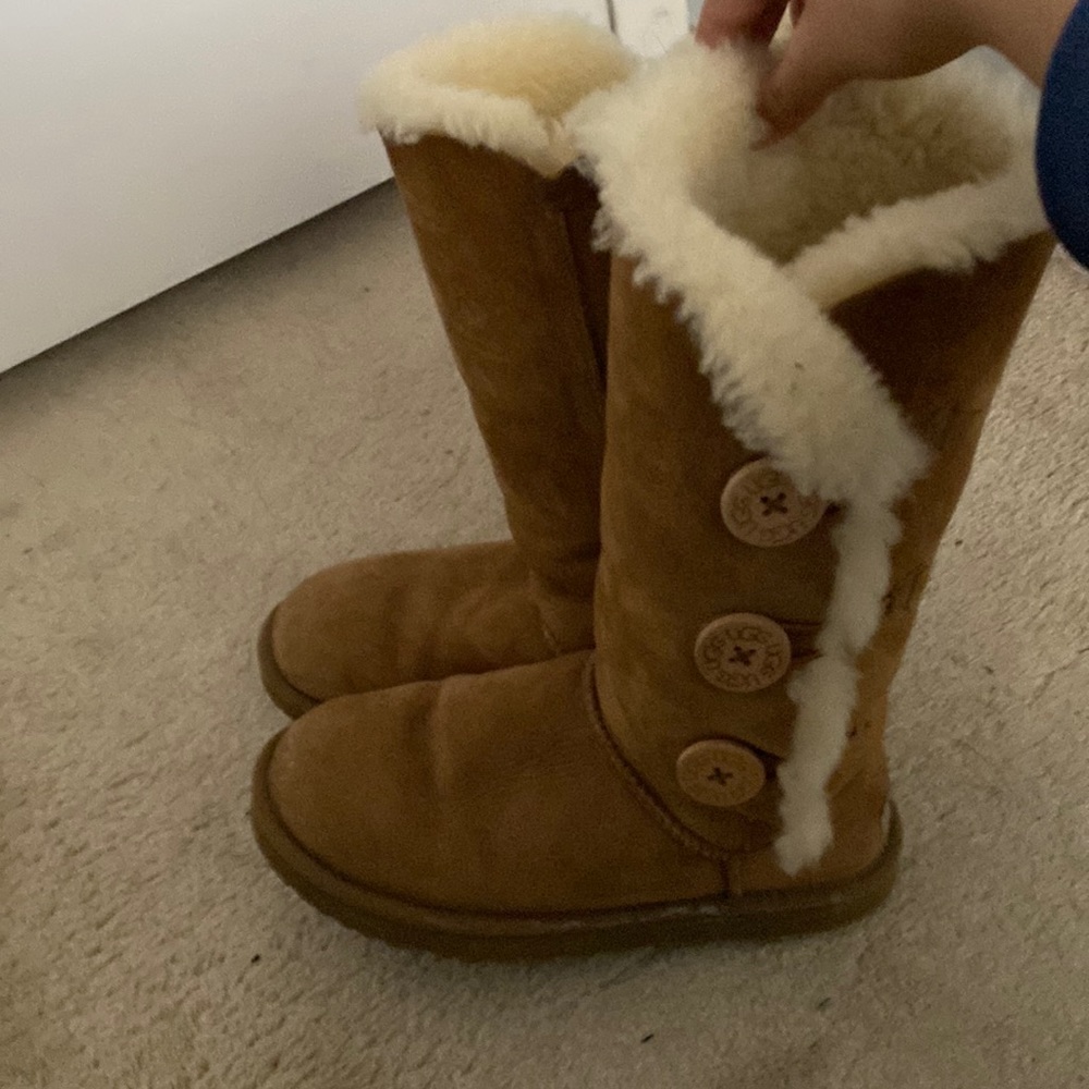 Ugg, Bailey, triple button, boots